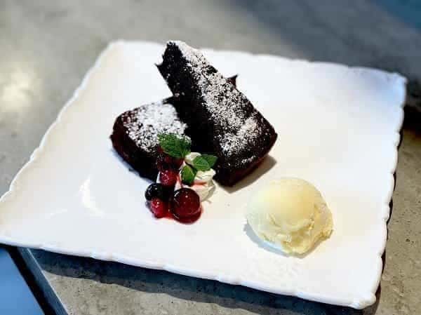 しっとり濃密 ガトーショコラ ~贅沢仕立て~