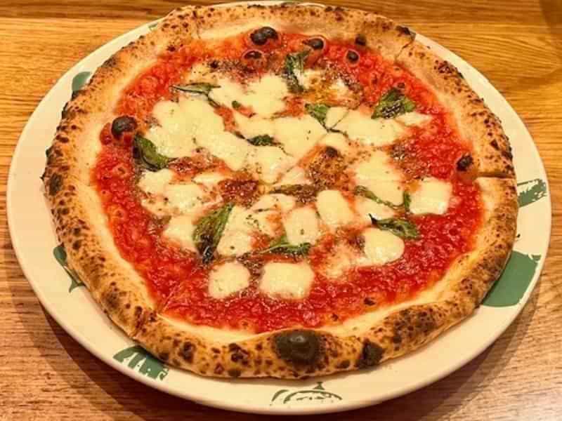 罗马披萨的咸香：罗马披萨
