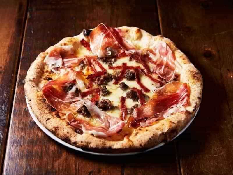 手工马切拉披萨 ~肉食爱好者的美味披萨~