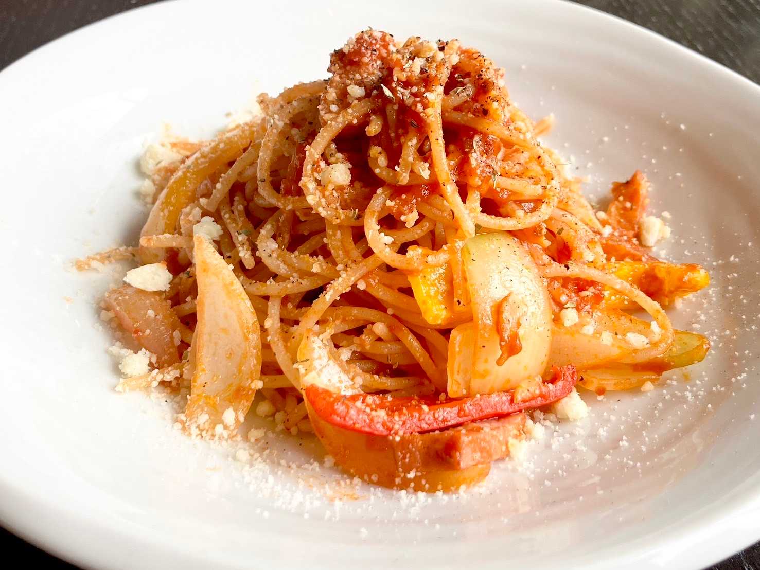 本日のトマトソースパスタ