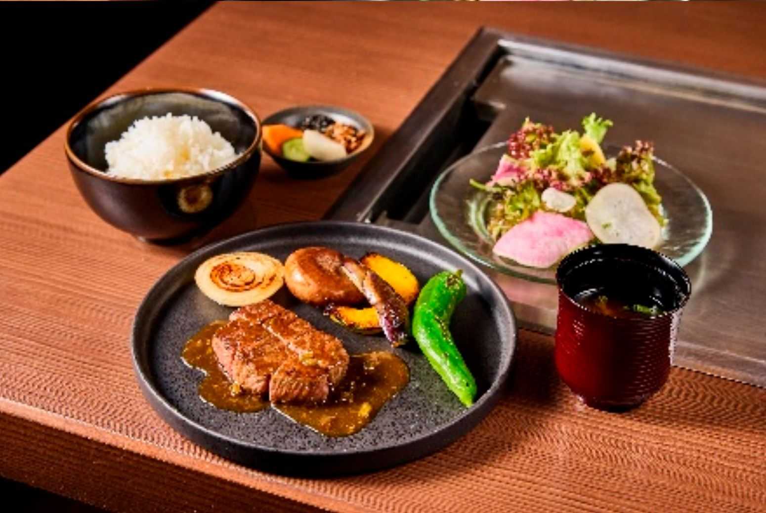 山形牛モモ肉のステーキ 刻みわさびソース 120g
