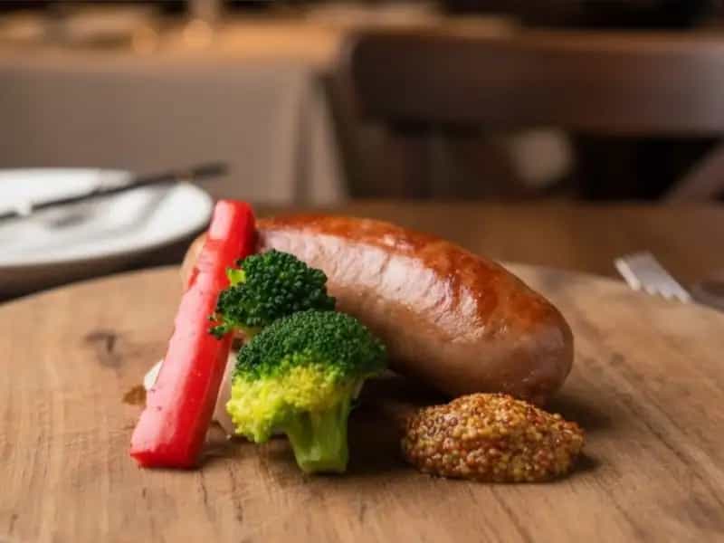 イタリア職人仕込みのサルシッチャ 旬野菜の彩りを添えて 