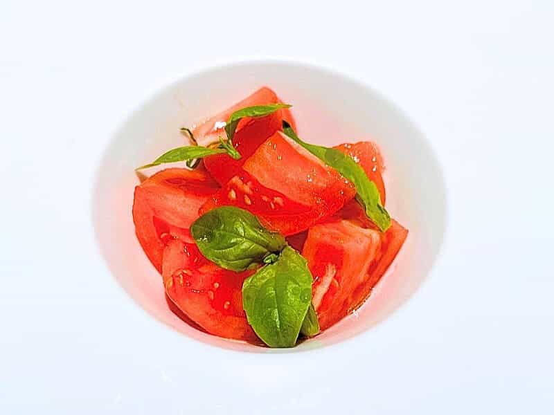 南イタリアの風薫るトマトとバジルのマリネ
