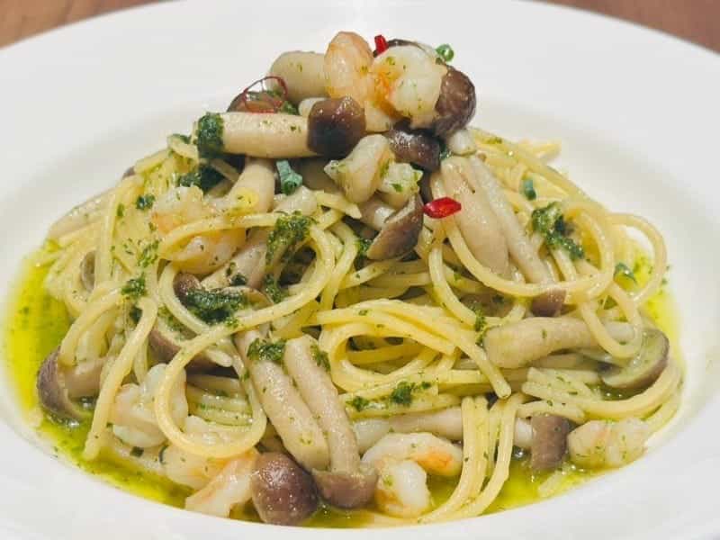 小海老と季節野菜のリングイネ ～フレッシュバジリコの香り～