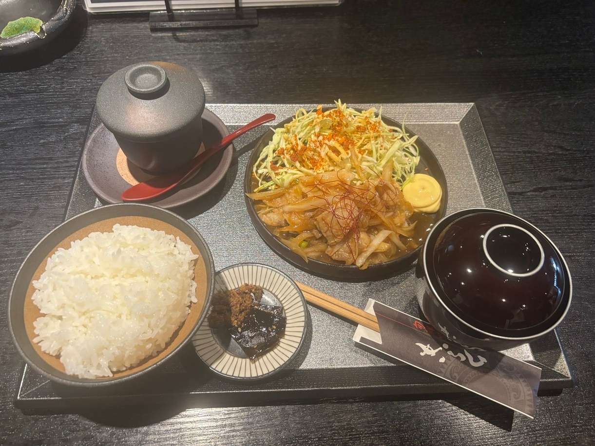 平日限定10食 日替わり定食