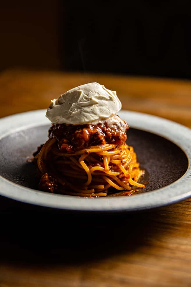 定番!! やみつきミートソースパスタ（赤 ）