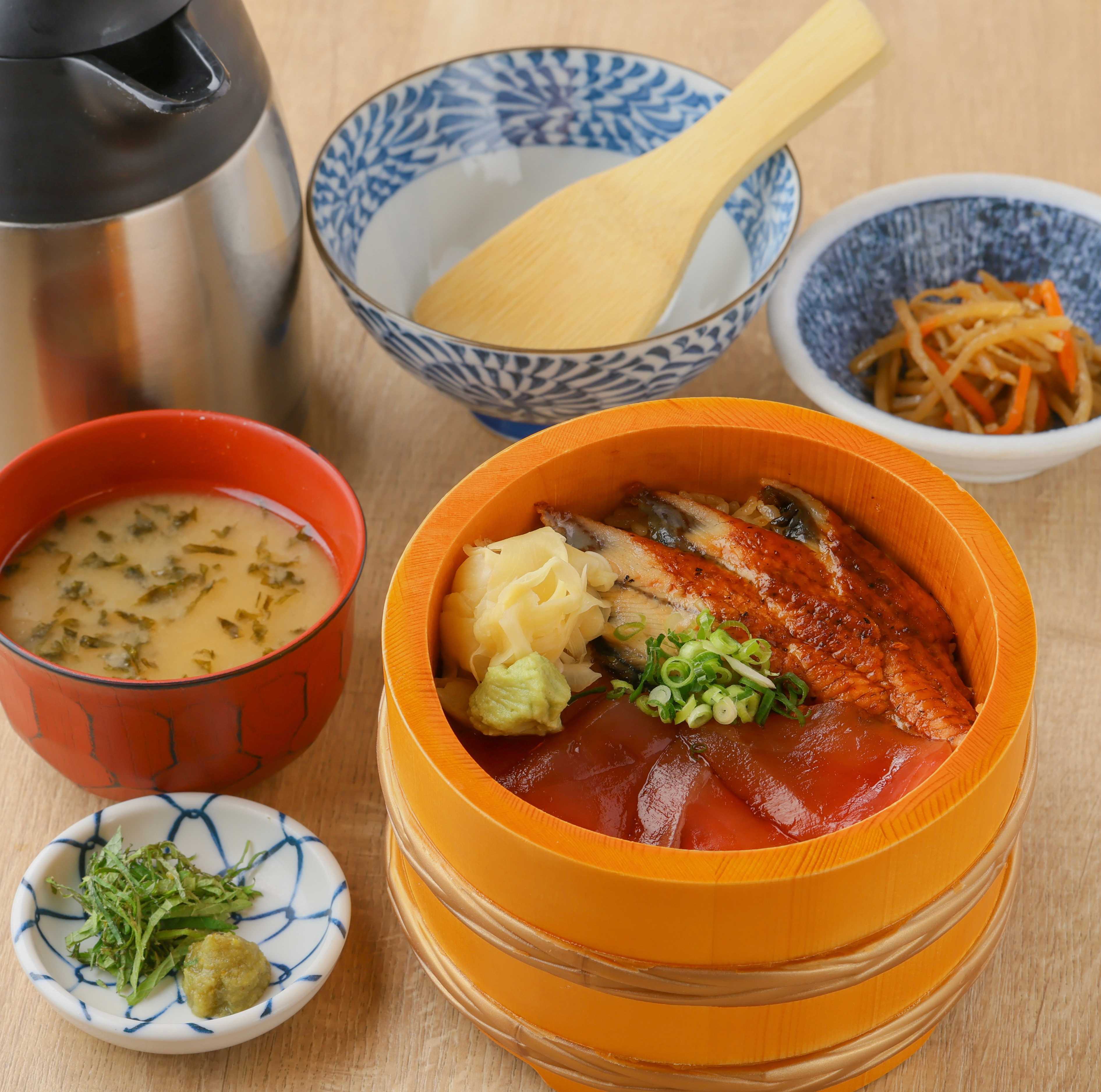 漁師飯 鰻と鮪　　あら出汁味噌汁・だし茶漬けセット