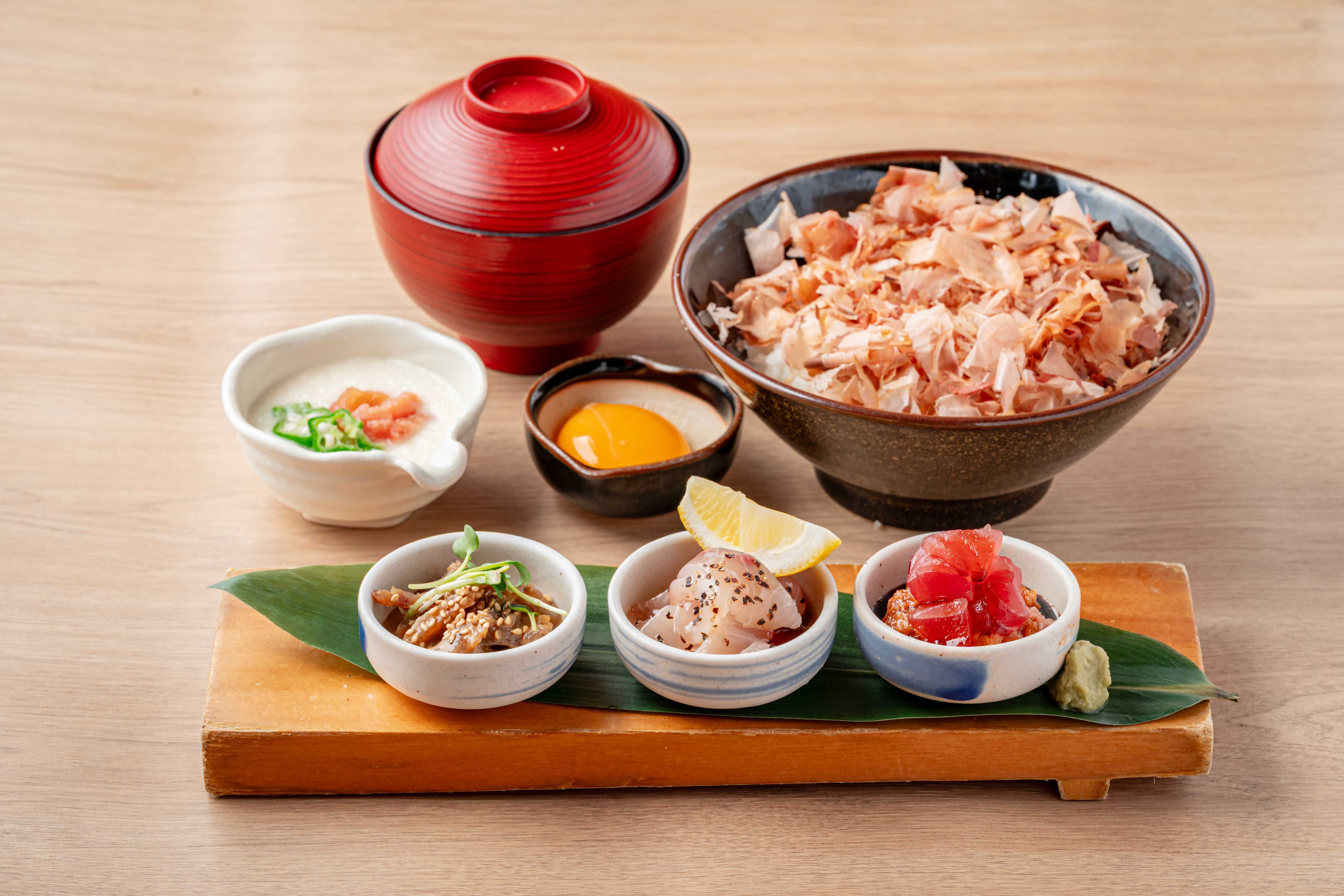 【3種海鮮と明太とろろのTKG定食】 