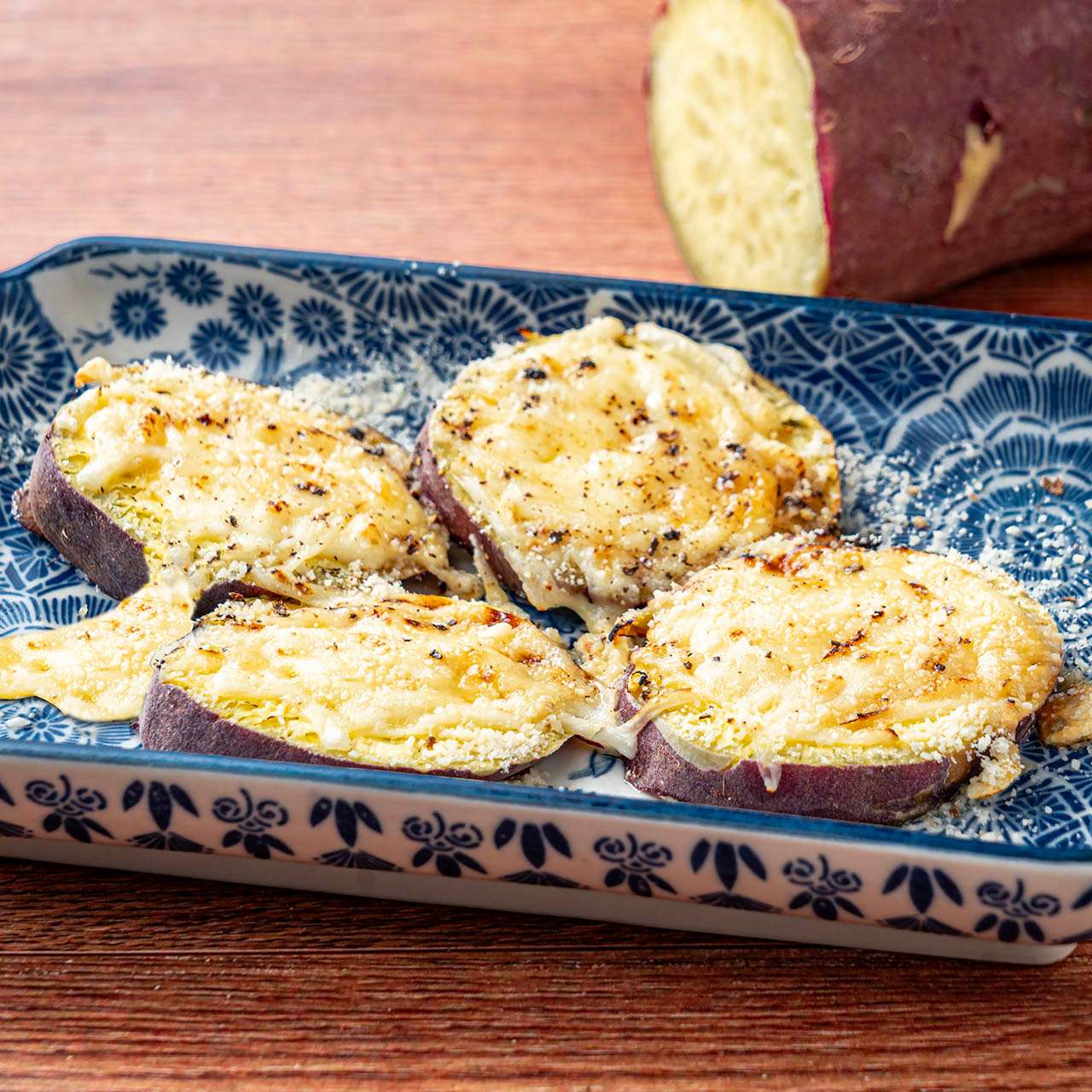 紅はるかのメイプルチーズ焼き