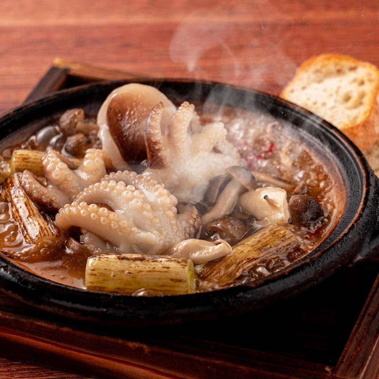 子蛸と焼き葱のアヒージョ