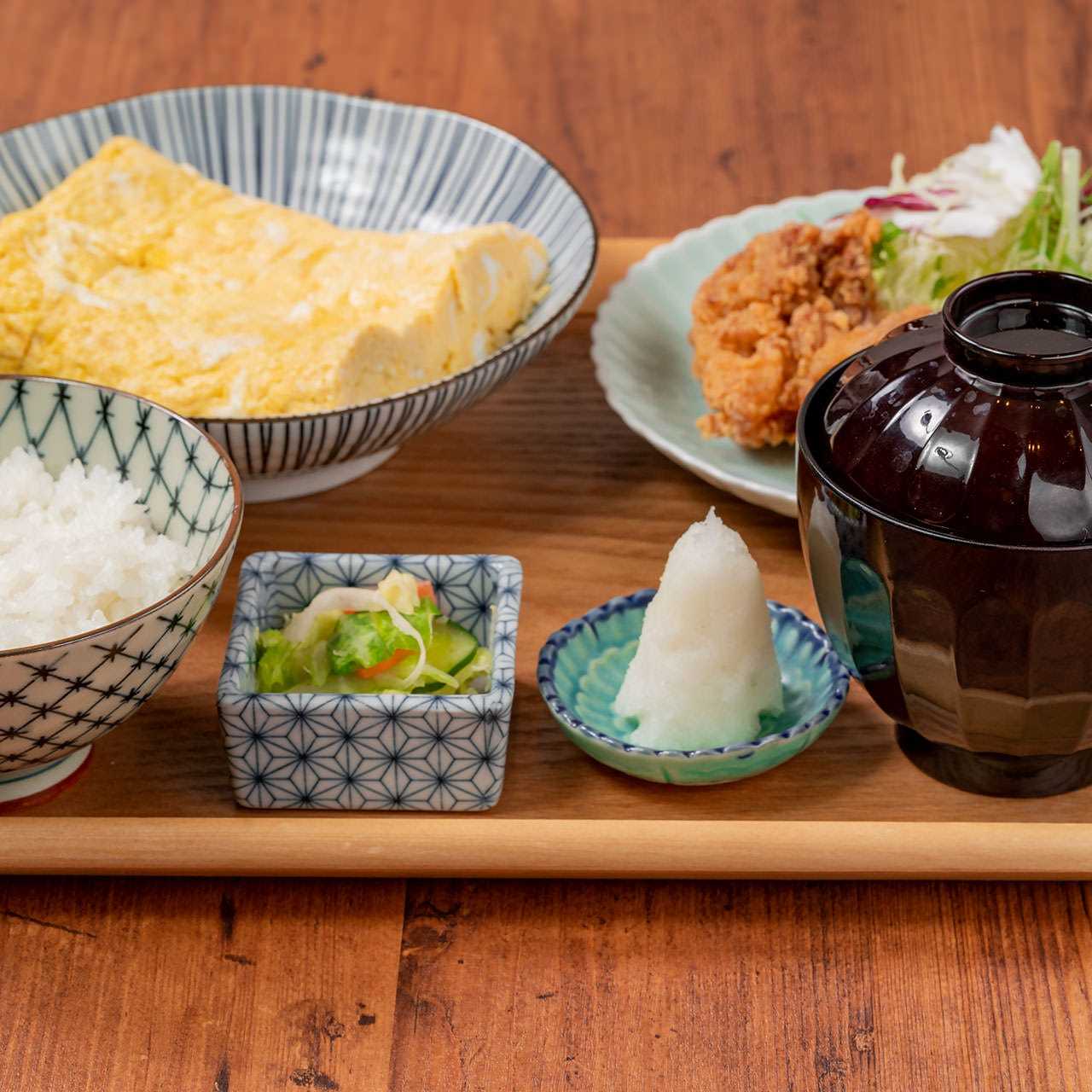 だし巻き玉子と 鳥唐揚げ定食
