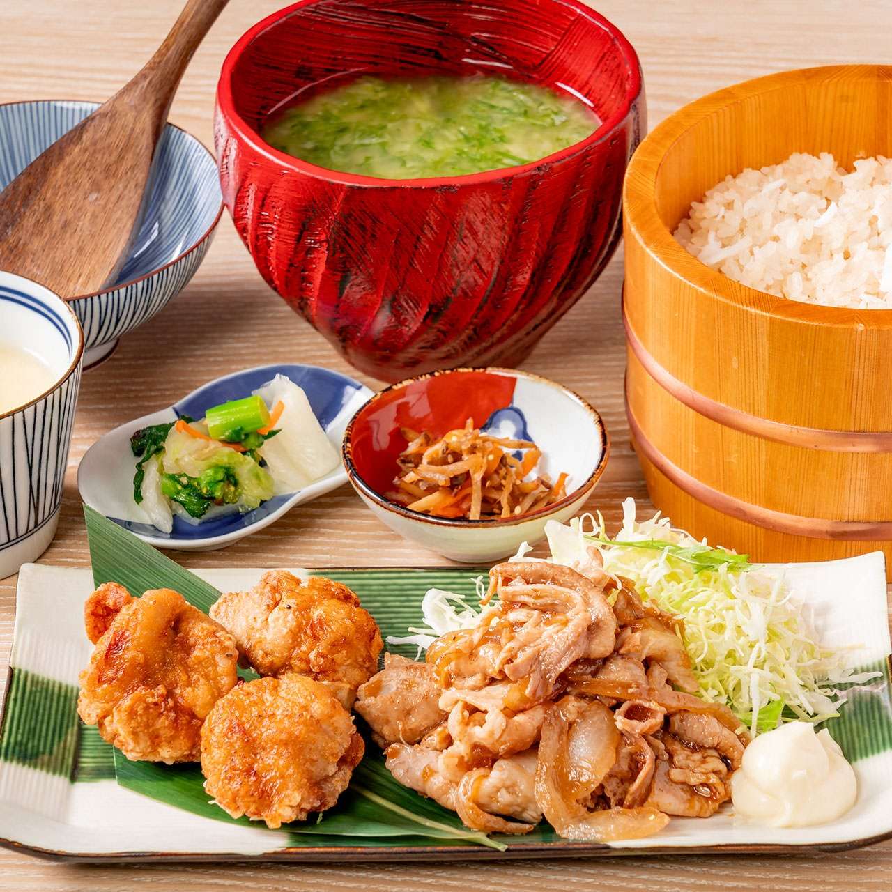 東京醤油唐揚げと生姜焼き御膳【鯛めし食べ放題付き】
