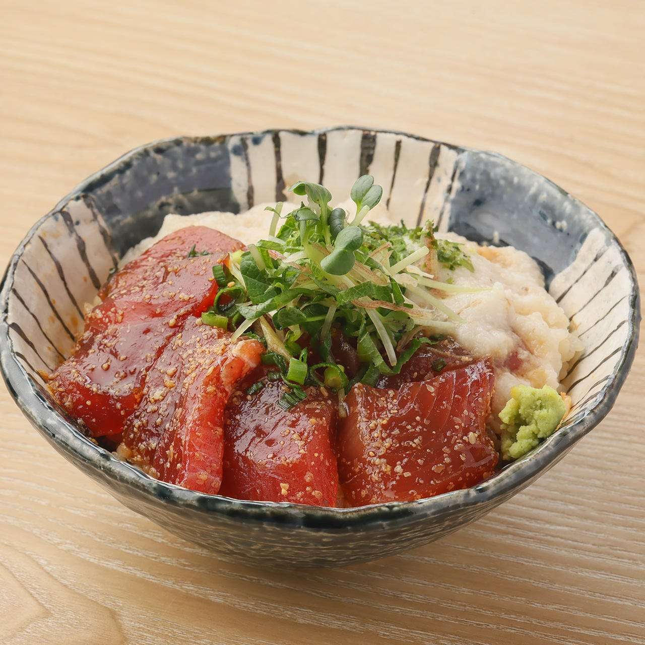 漬け鮪の出汁とろろ丼