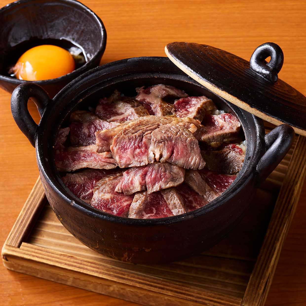 牛肉と牛蒡の土鍋めし