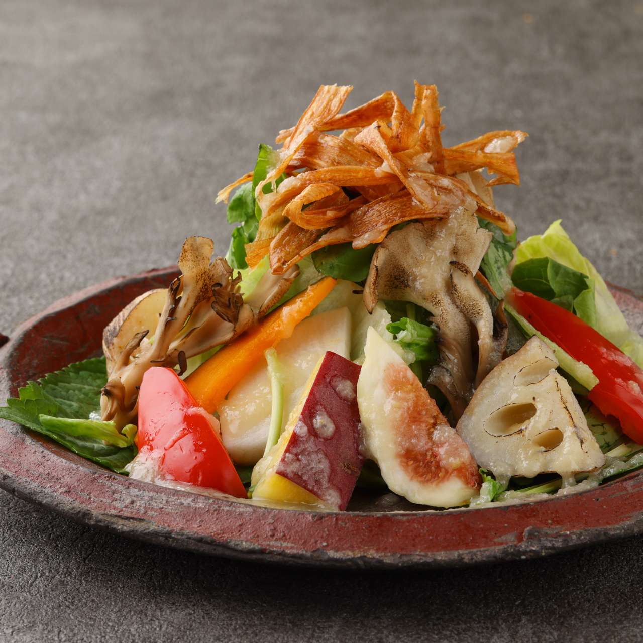 十二種野菜のサラダ　玉葱ドレッシング