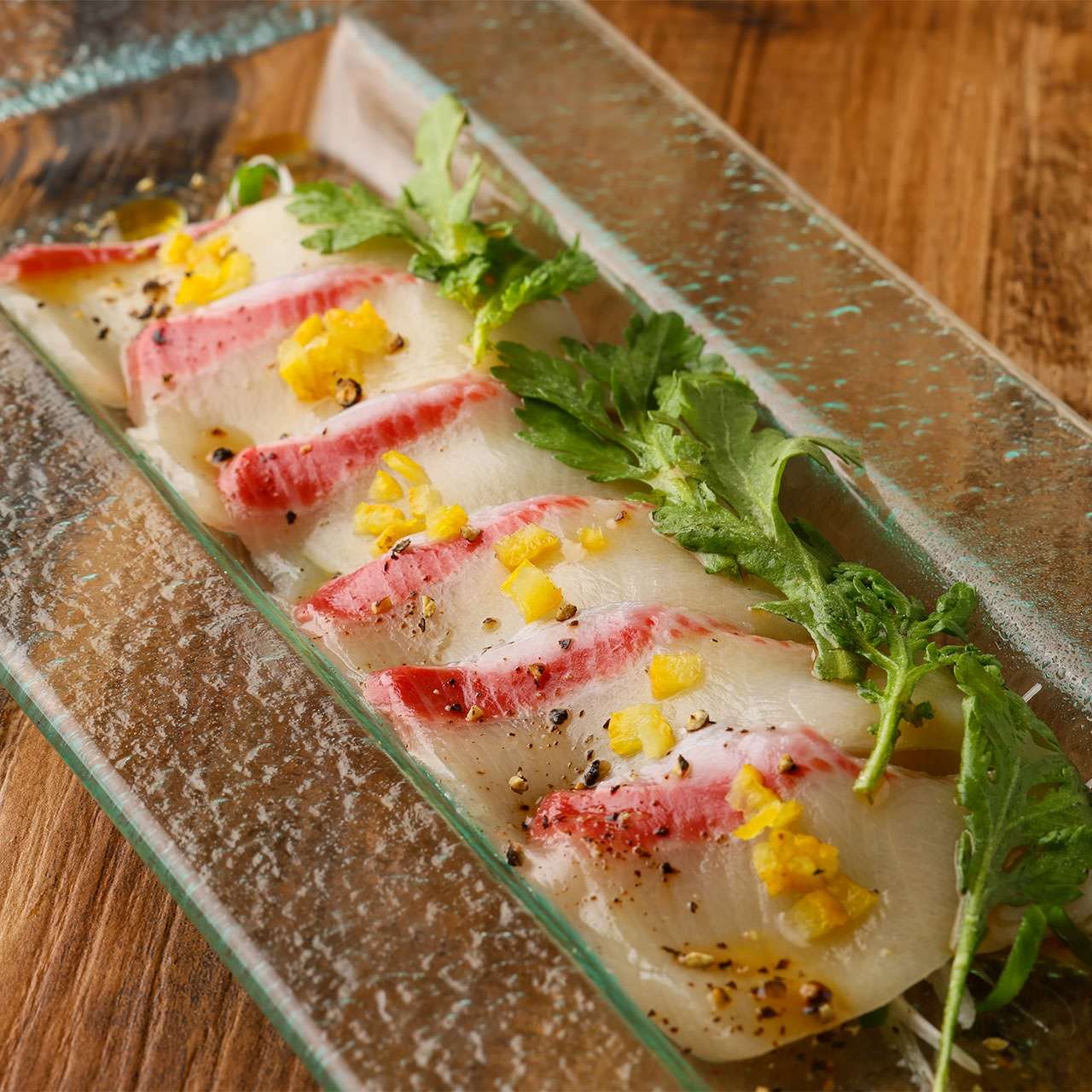 鰤と柚子のカルパッチョ　柑橘ソース