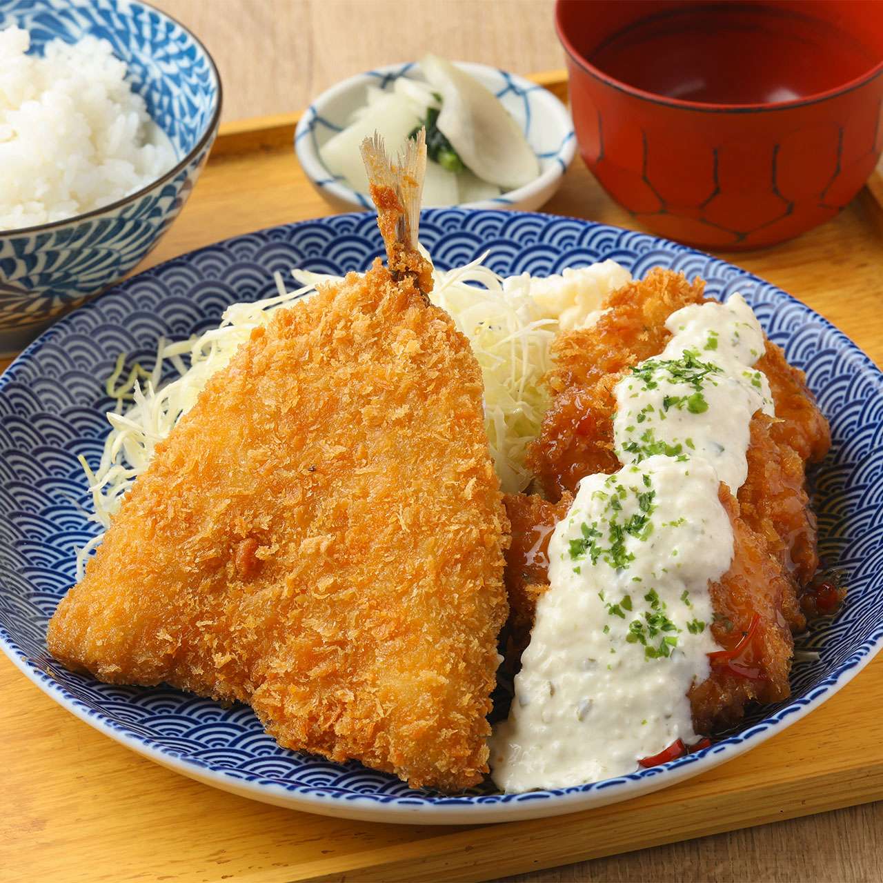 チキン南蛮とアジフライ定食