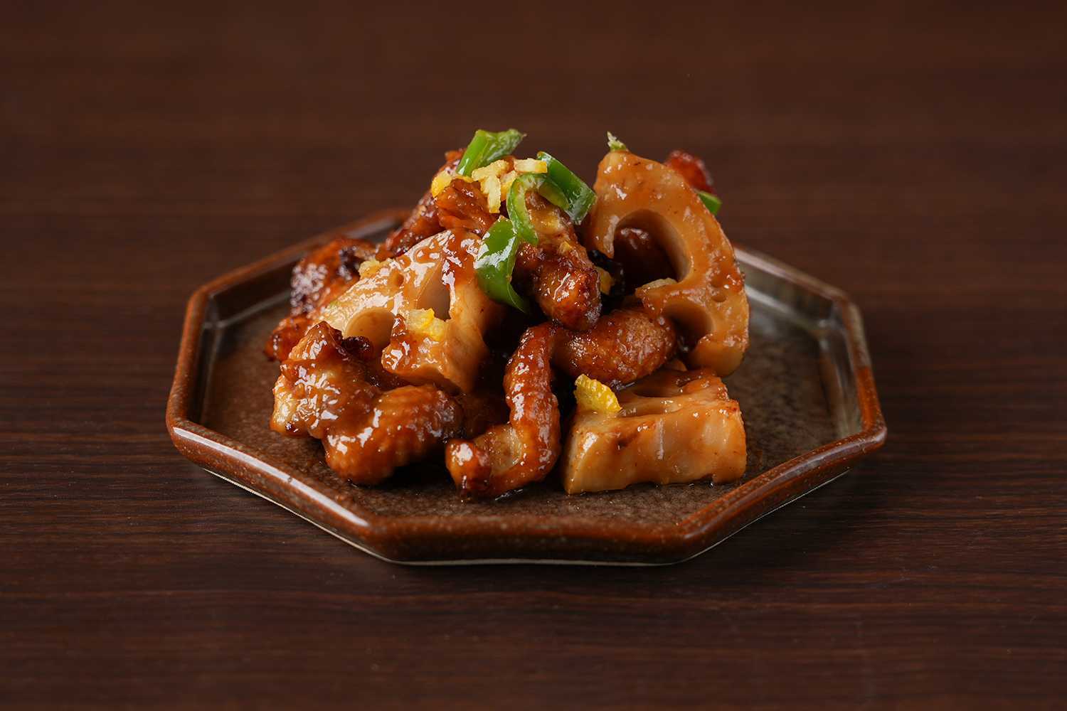 とり皮と蓮根の青唐味噌焼き