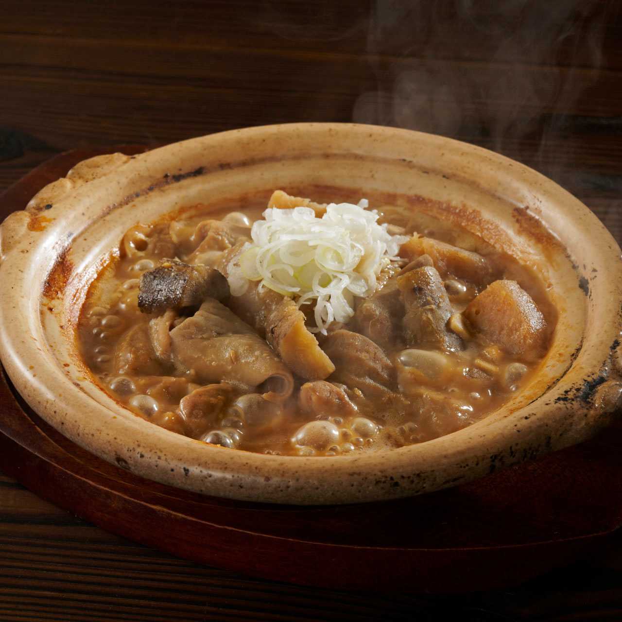 十和田美人ごぼうと豚モツの味噌煮込み