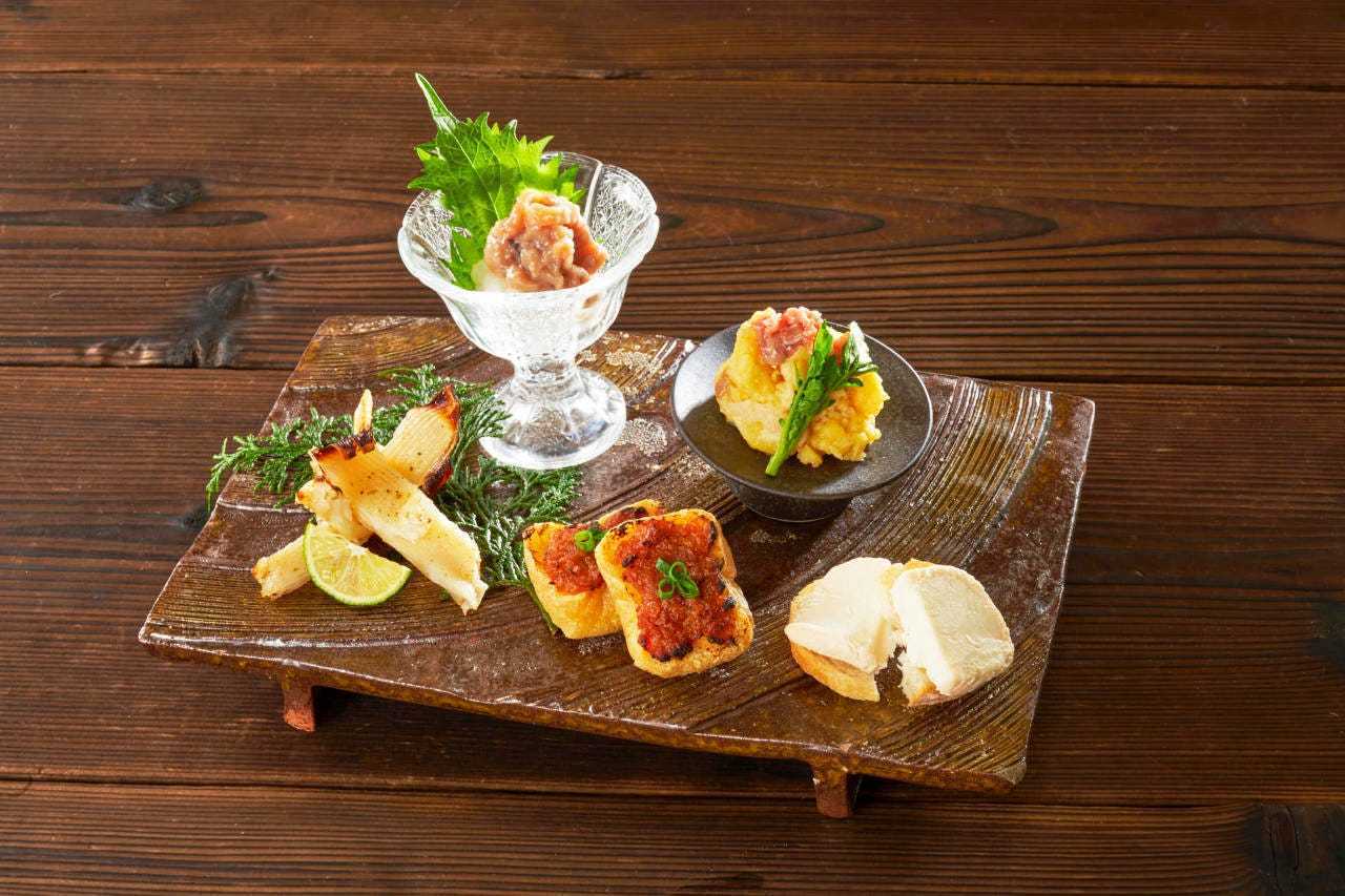 Assortment of five kinds of snacks