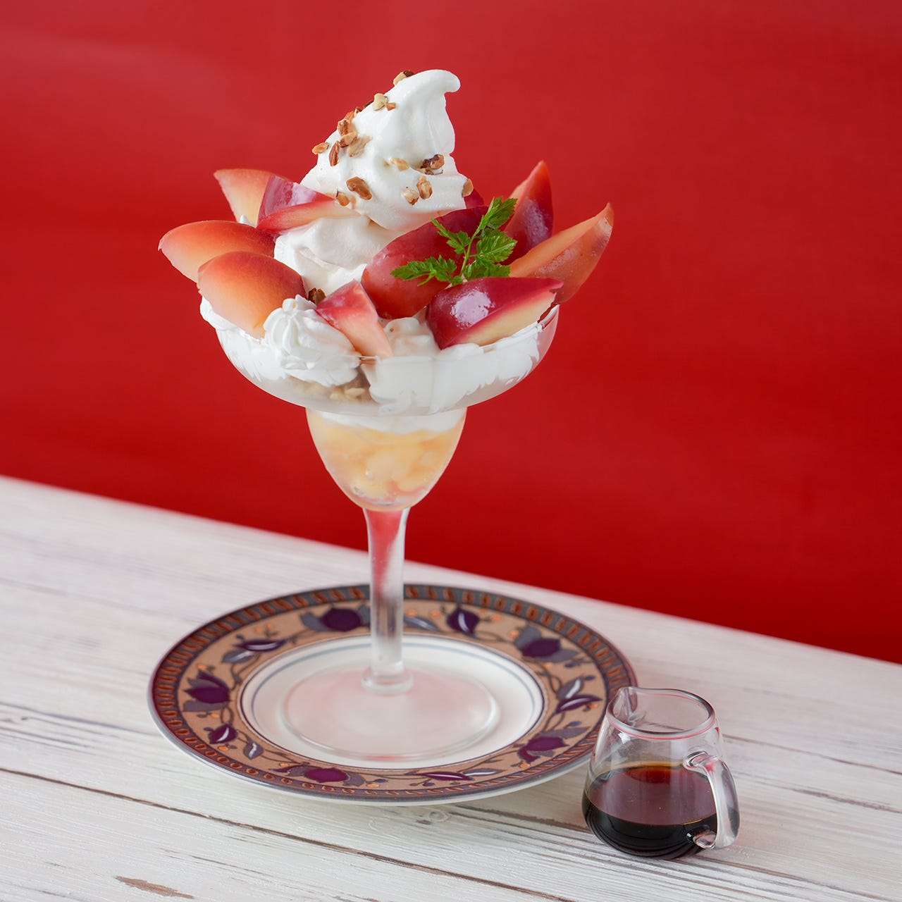 紅玉りんごの濃厚ソフトクリームパフェ