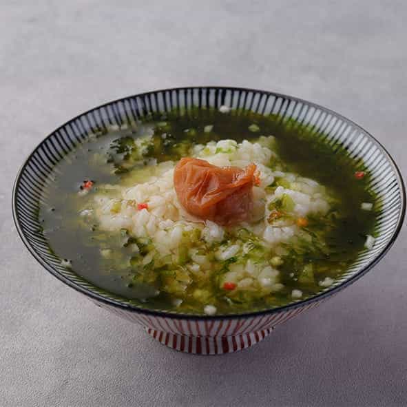 Green seaweed with plum and seaweed tea