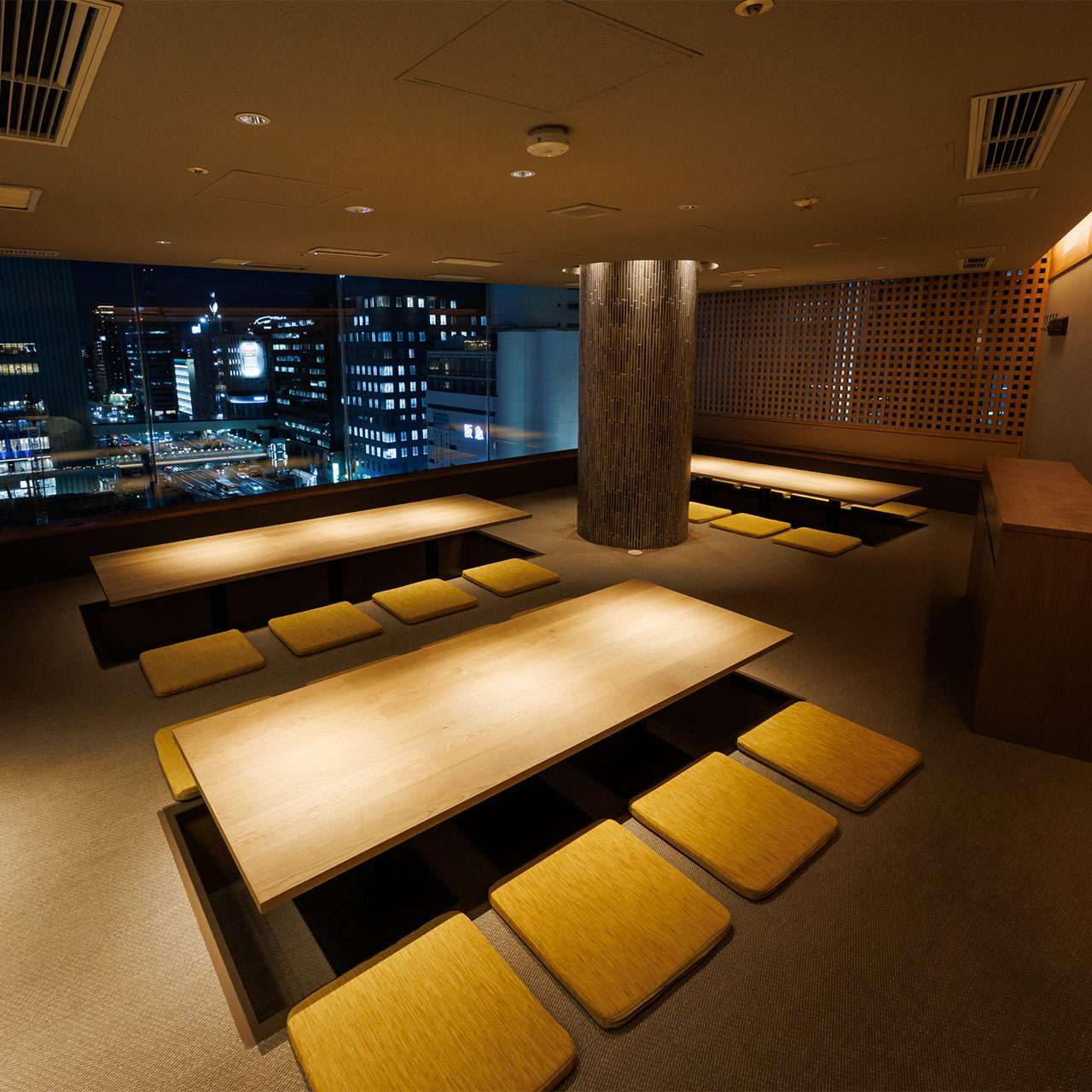 ``Rokko no Ma'' is ideal for company banquets and dinner parties for groups.