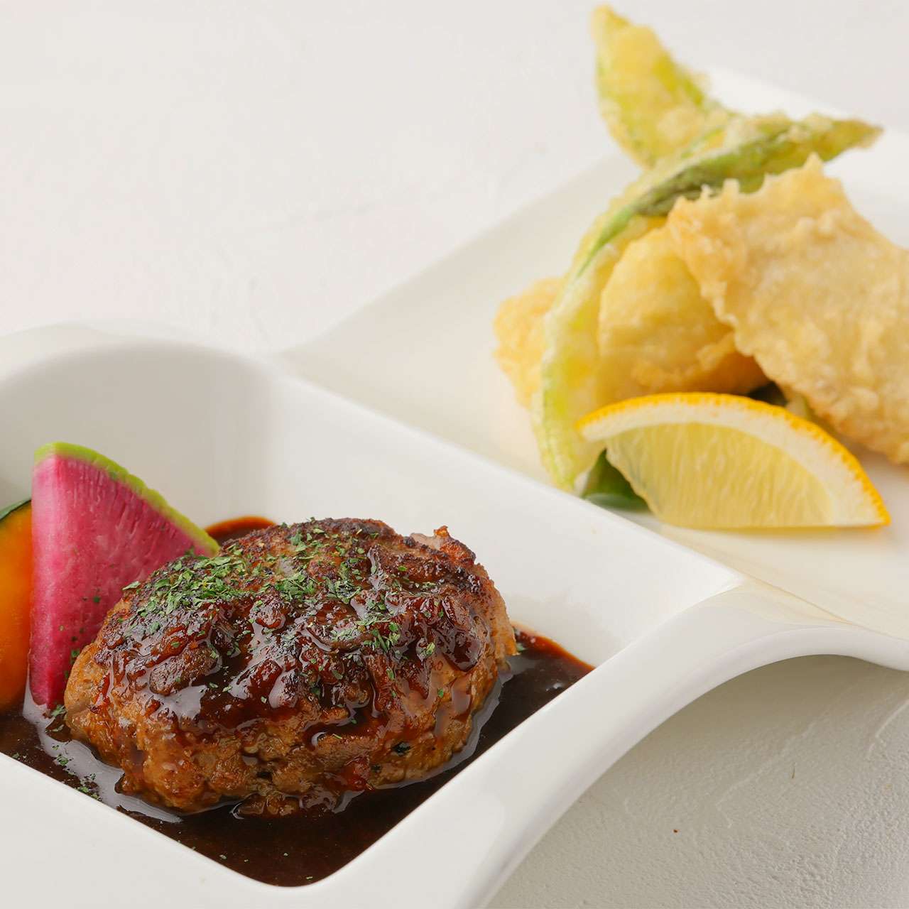 選べるメイン料理【　牛すじハンバーグとメバルの天ぷら　】