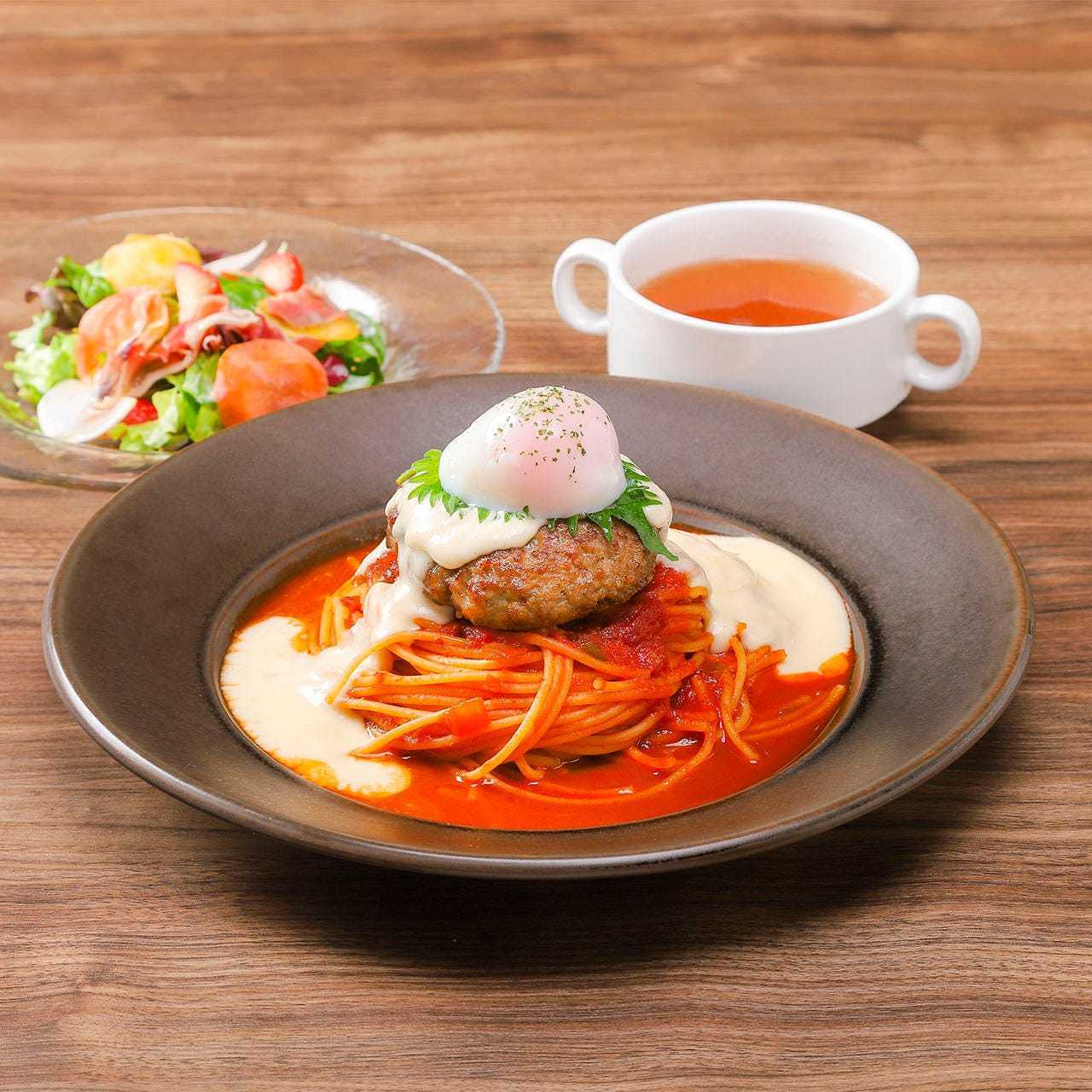 【平日限定】自家製ハンバーグ＆トマトパスタ　チーズソース