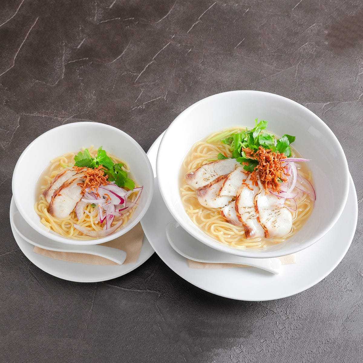 鯛出汁白湯ラーメン