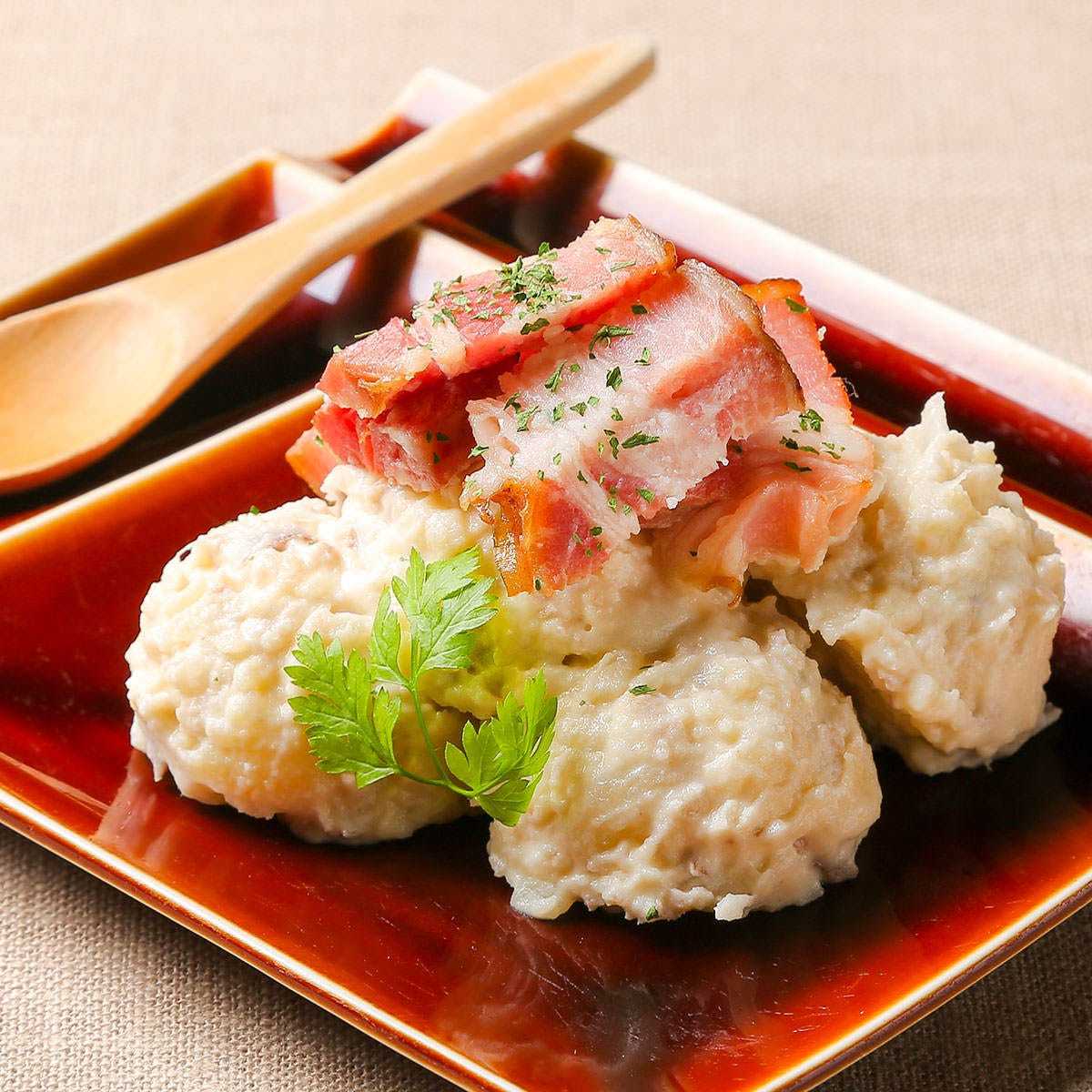 이부리쿠토 하쿠슈 베이컨 감자 샐러드