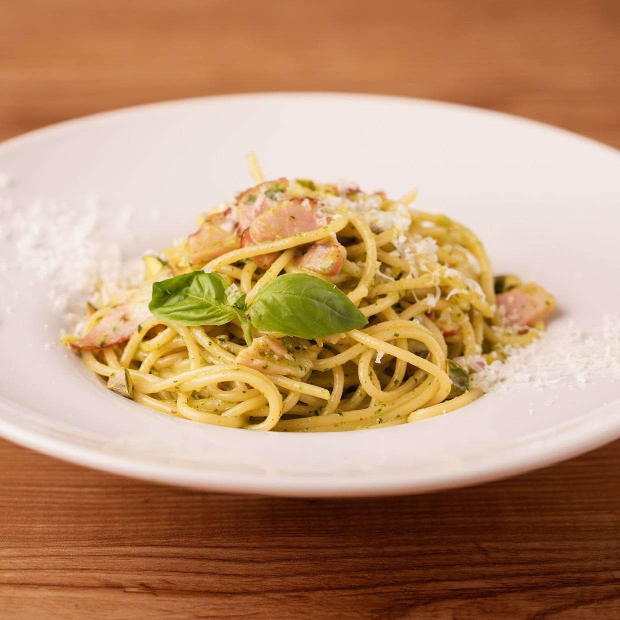 香ばしいピスタチとバジルのジェノヴェーゼ