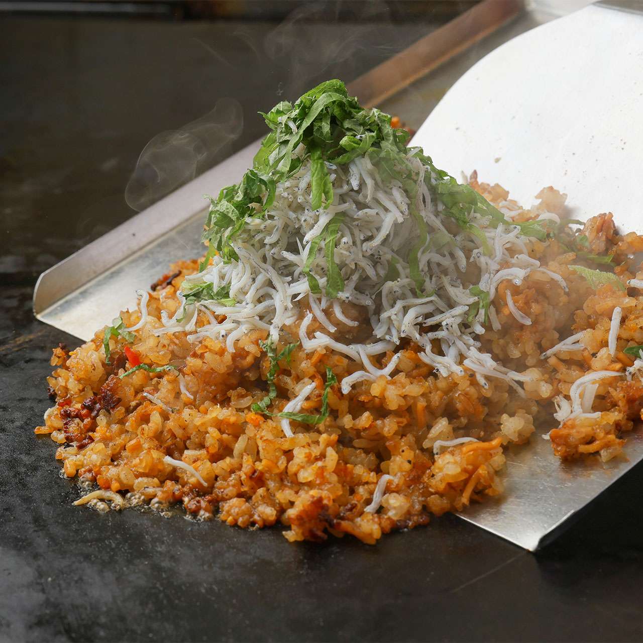 たっぷりしらす炒飯