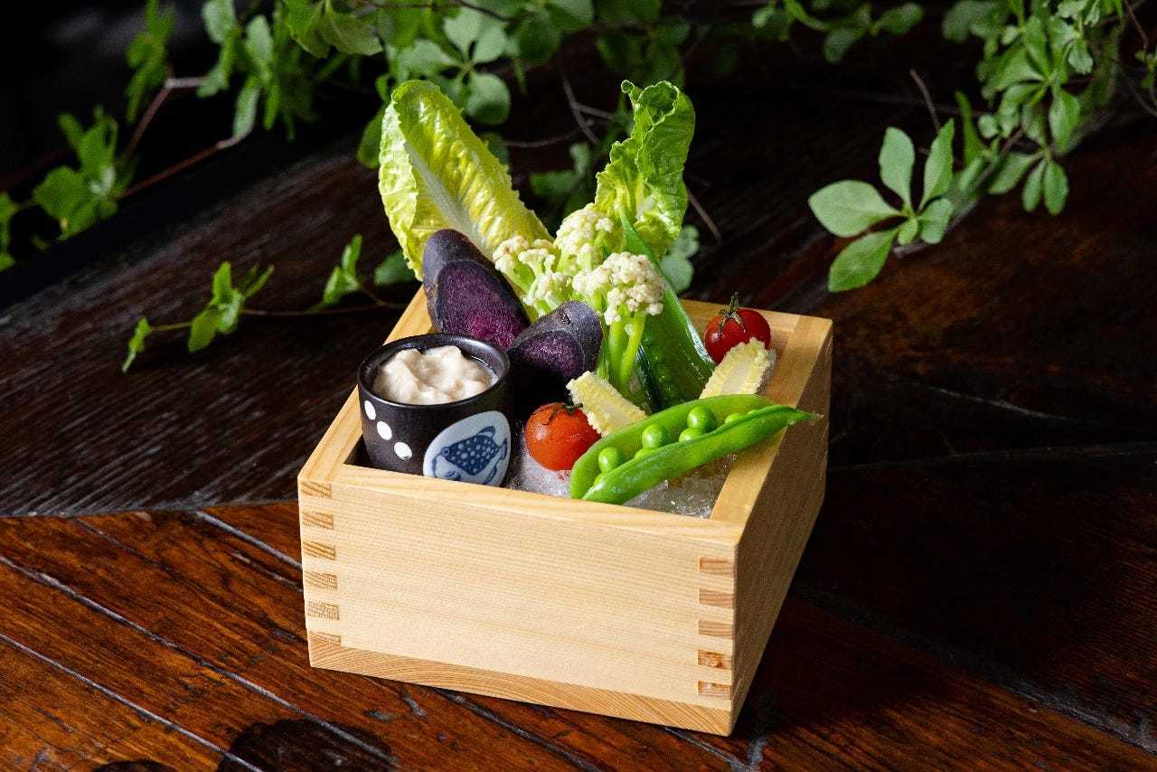 彩り野菜の冷たいバーニャ味噌カウダ