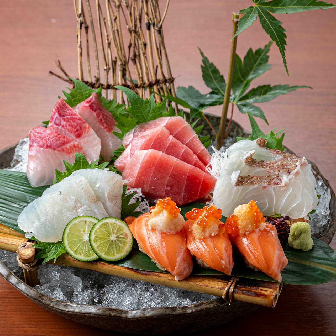 産直鮮魚　三崎まぐろ入りお造り五点盛り合わせ