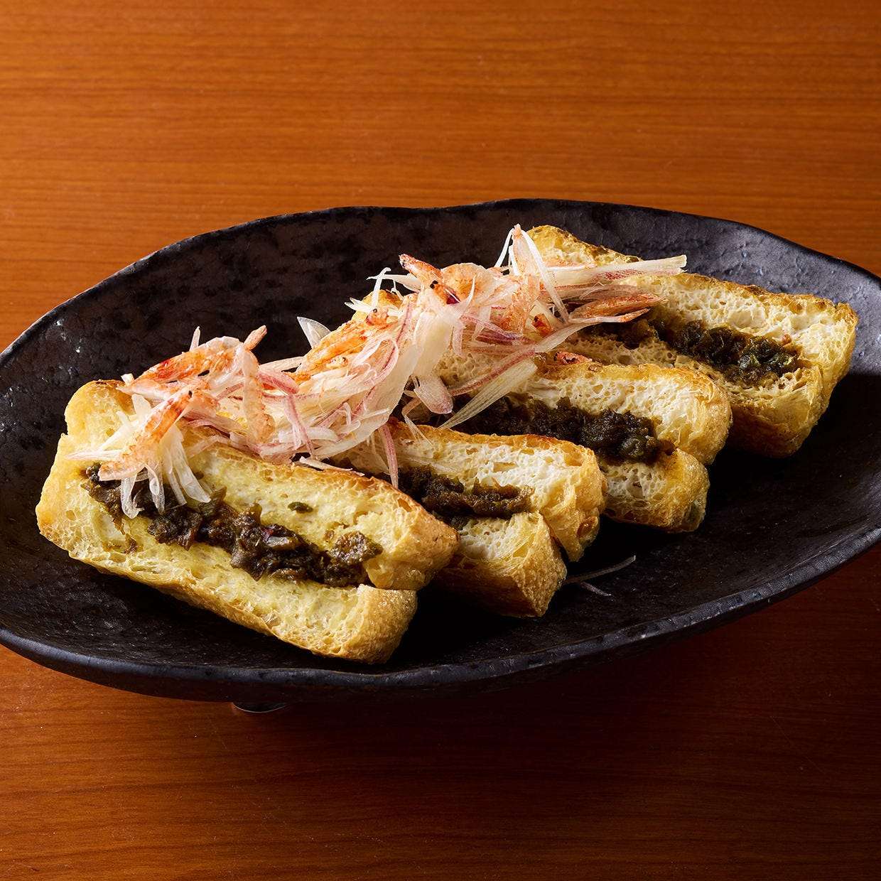 栃尾揚げの蕗味噌はさみ焼き