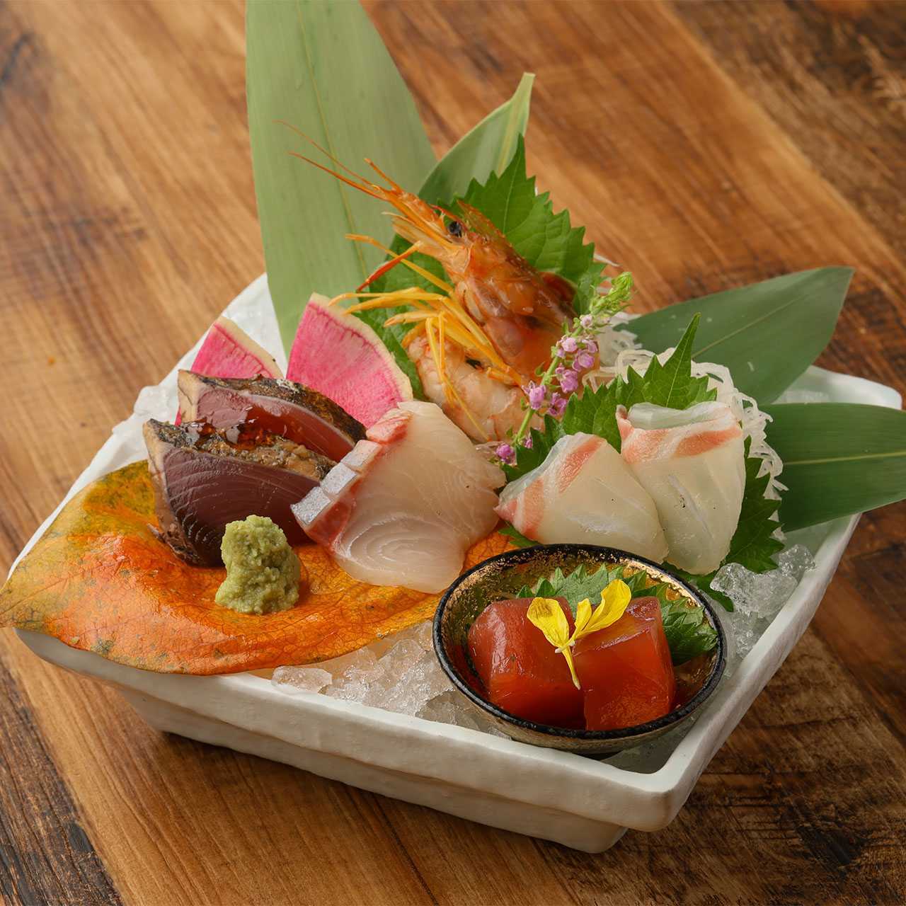 Assorted sashimi