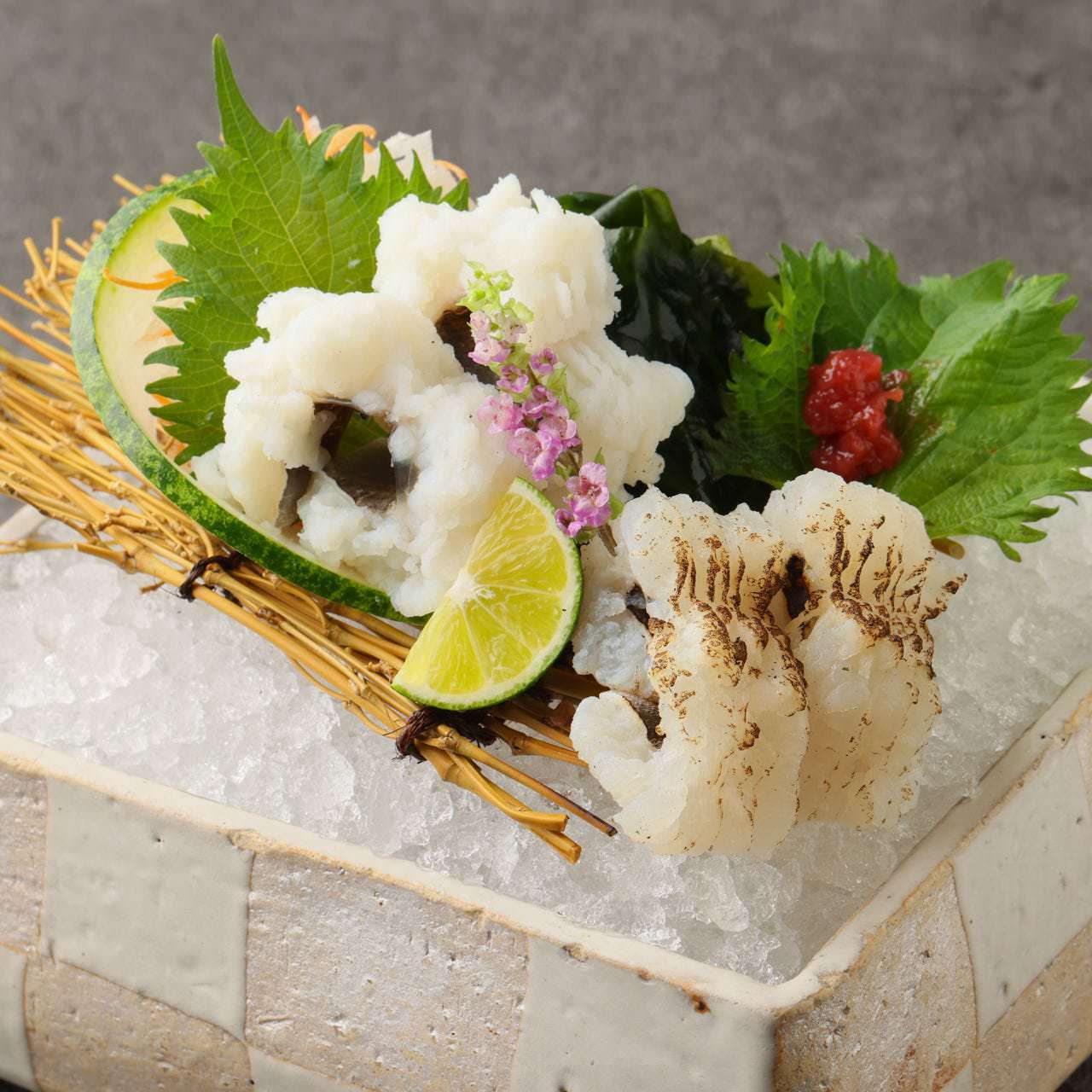 淡路島康吉鰻：各種水煮與炙烤刺身