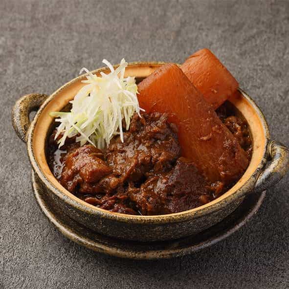 Braised beef tendon and radish