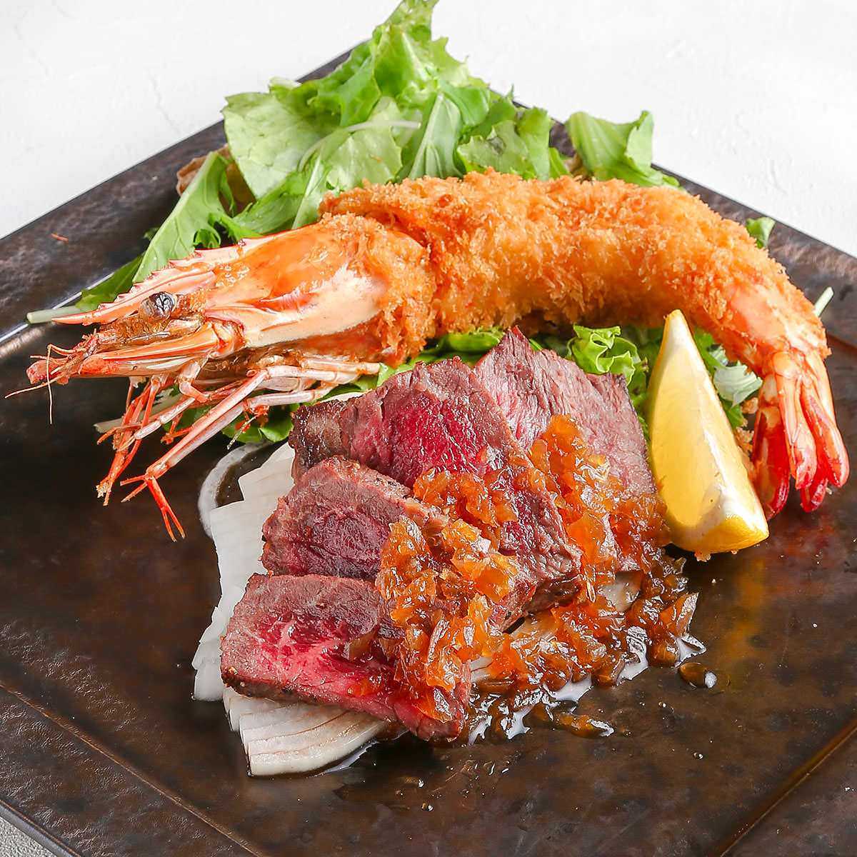 Domestic beef steak and fried shrimp