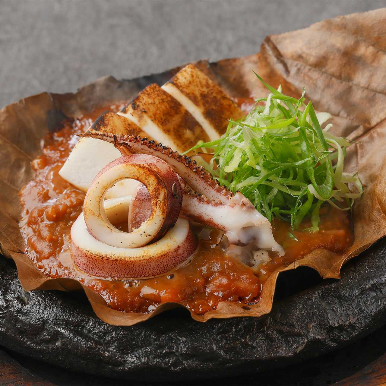 「能登小木港」船凍するめいか　肝味噌