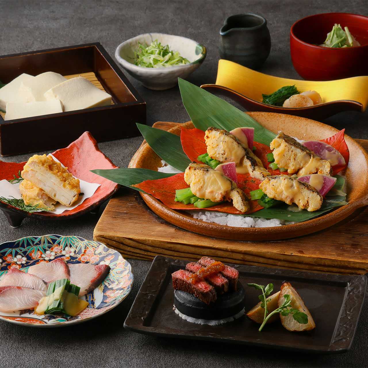 御膳とお椀 Lunch】一汁八菜 秋の竹籠膳～国産牛のステーキor秋鮭の柚子胡椒オイル