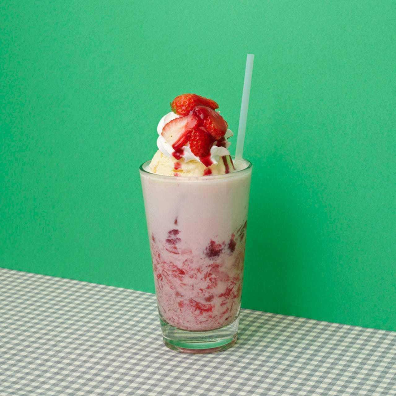 ストロベリーヨーグルトフロート