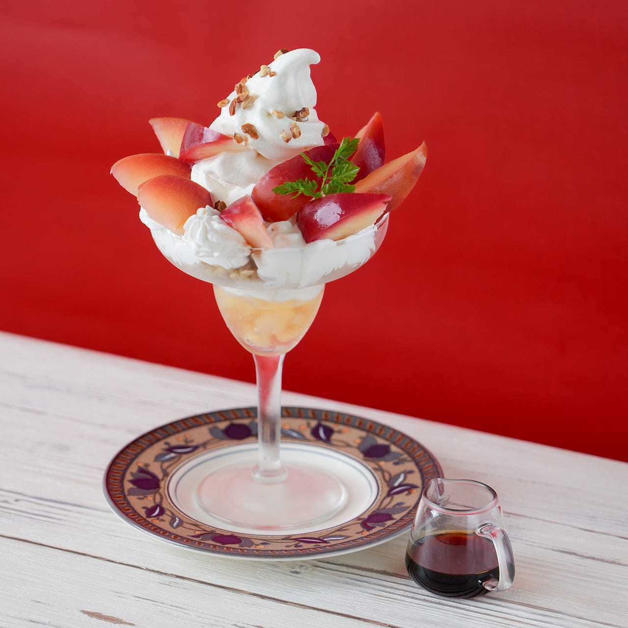 紅玉りんごの濃厚ソフトクリームパフェ