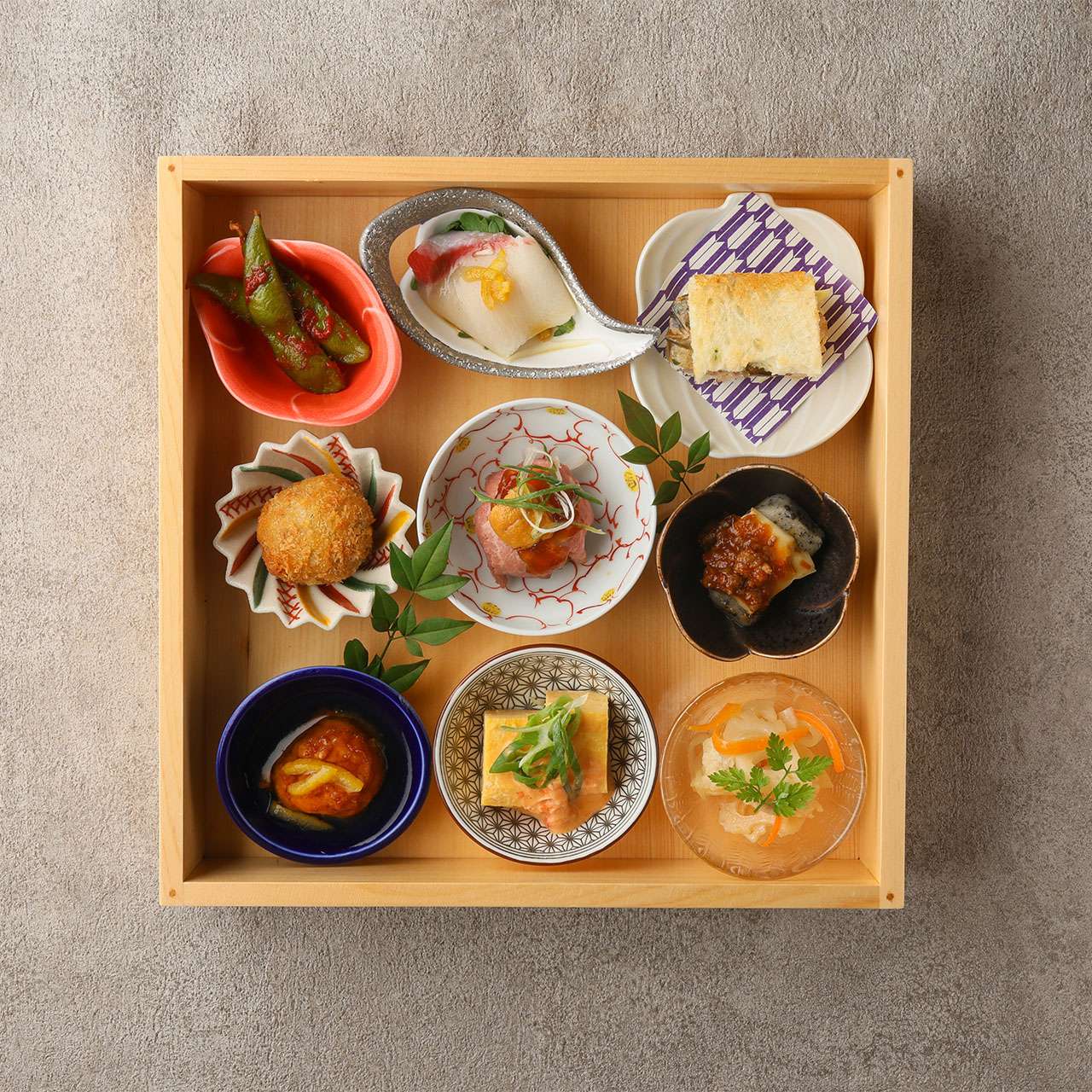 Assortment of 9 seasonal Western vegetable hors d'oeuvres