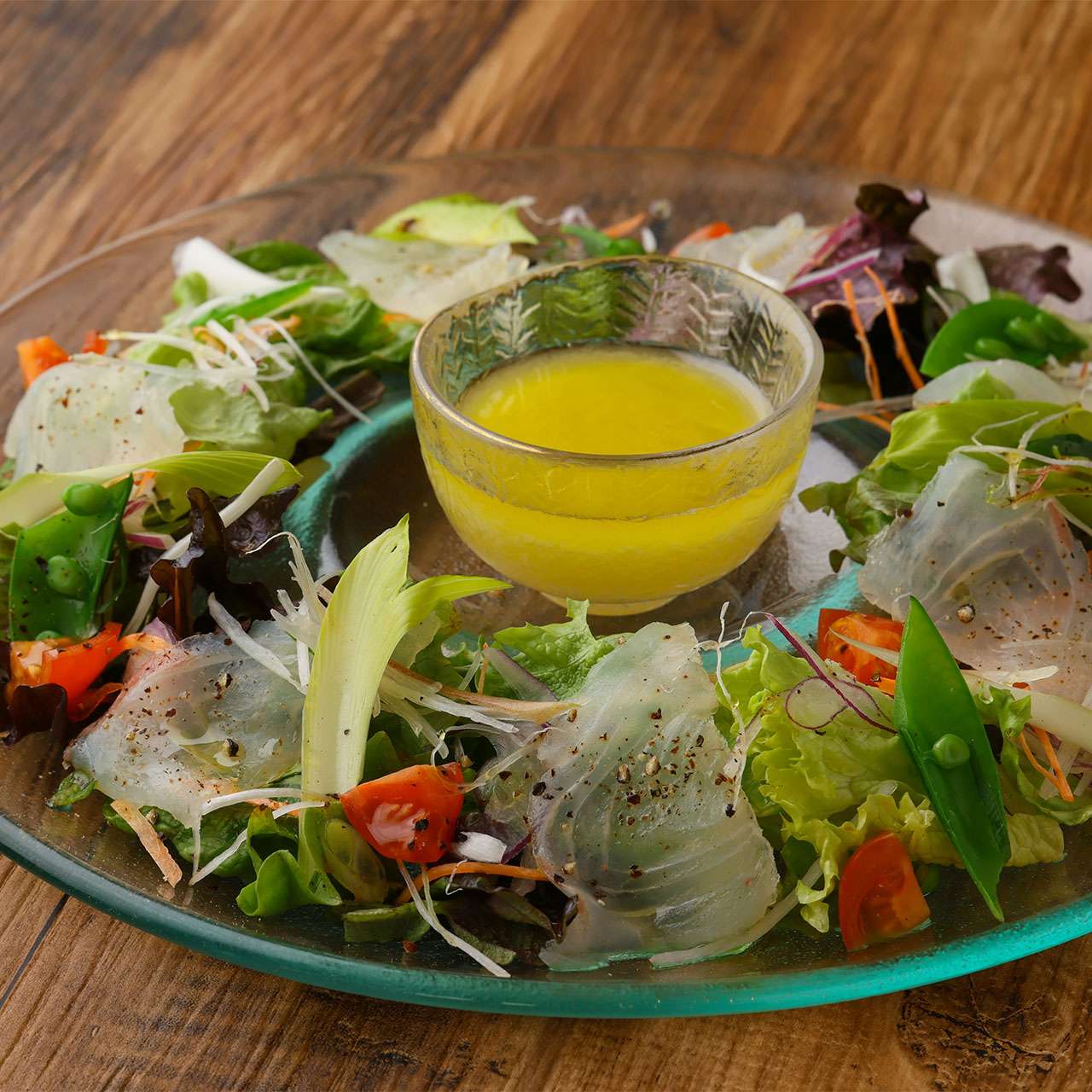 Sea bream salad with Awaji onion dressing