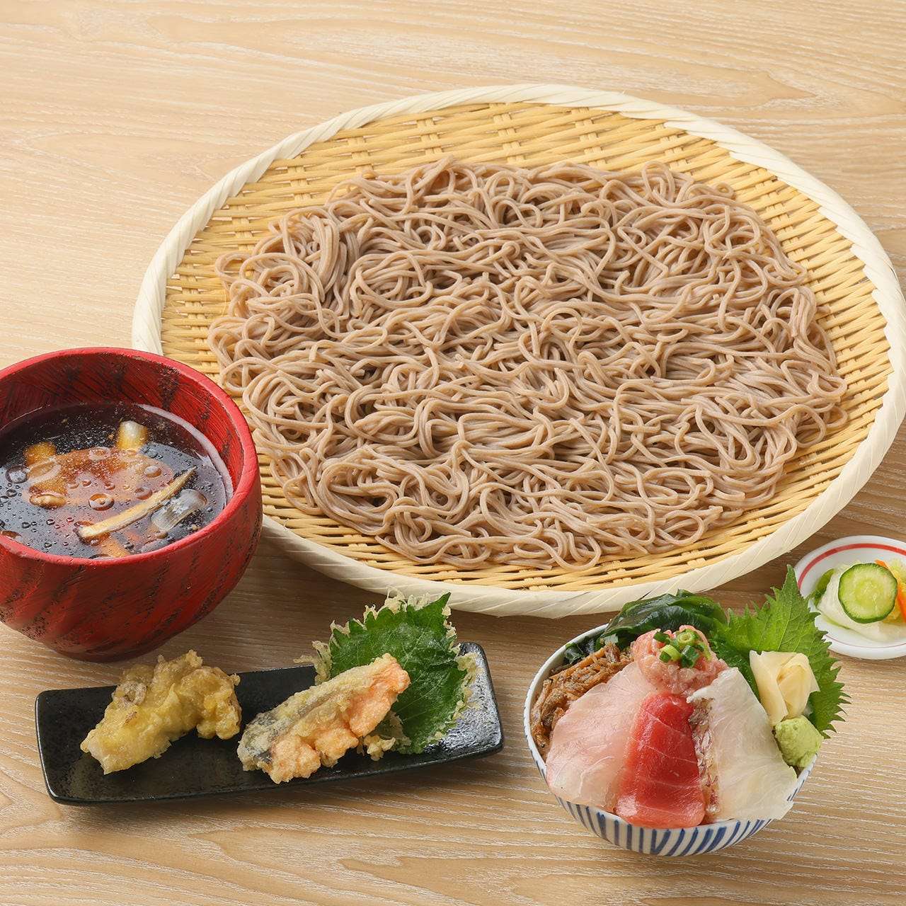 【鯛めし食べ放題付き】鴨南蛮盆ざるつけ蕎麦 と海鮮小丼