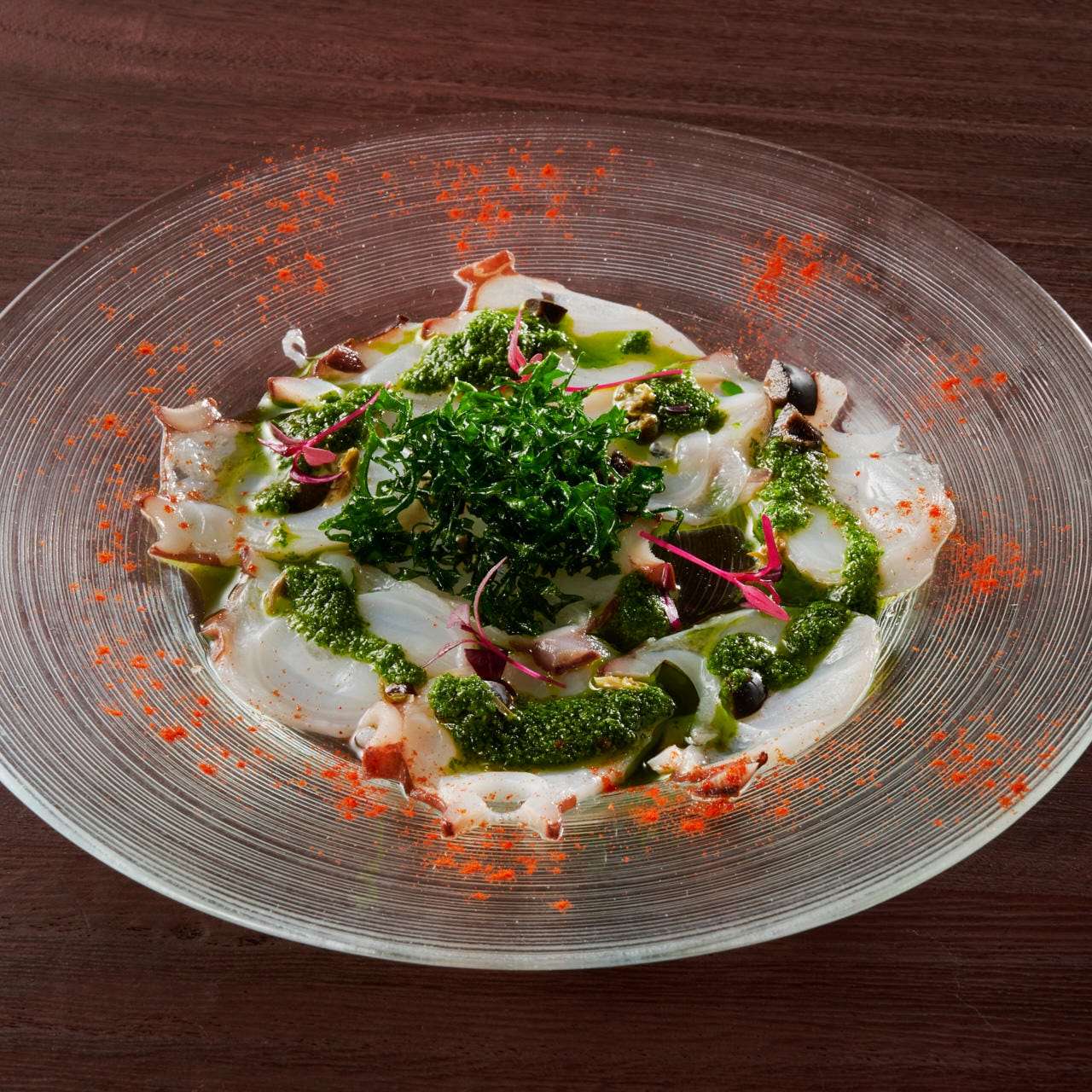 水ダコのカルパッチョ ケールソース