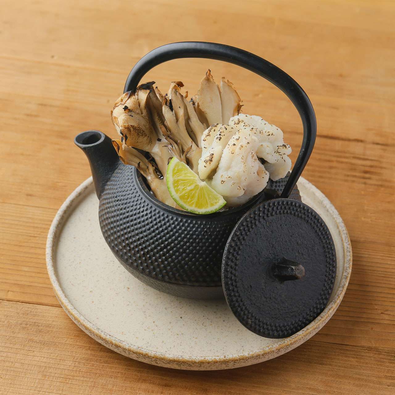 뱃과 볶은 마이버섯의 토병 찜