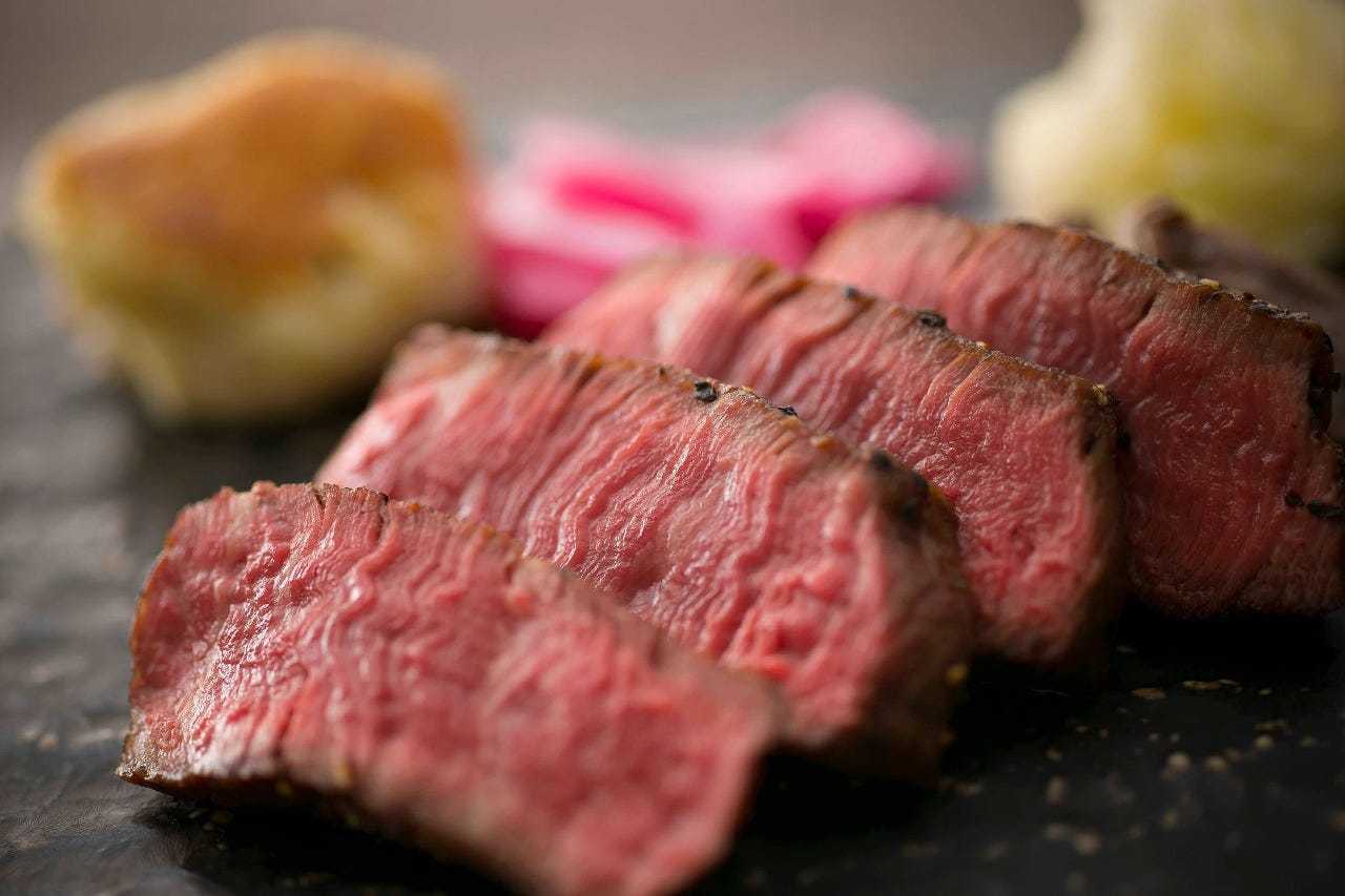 黒毛和牛赤身肉ステーキ　100g
